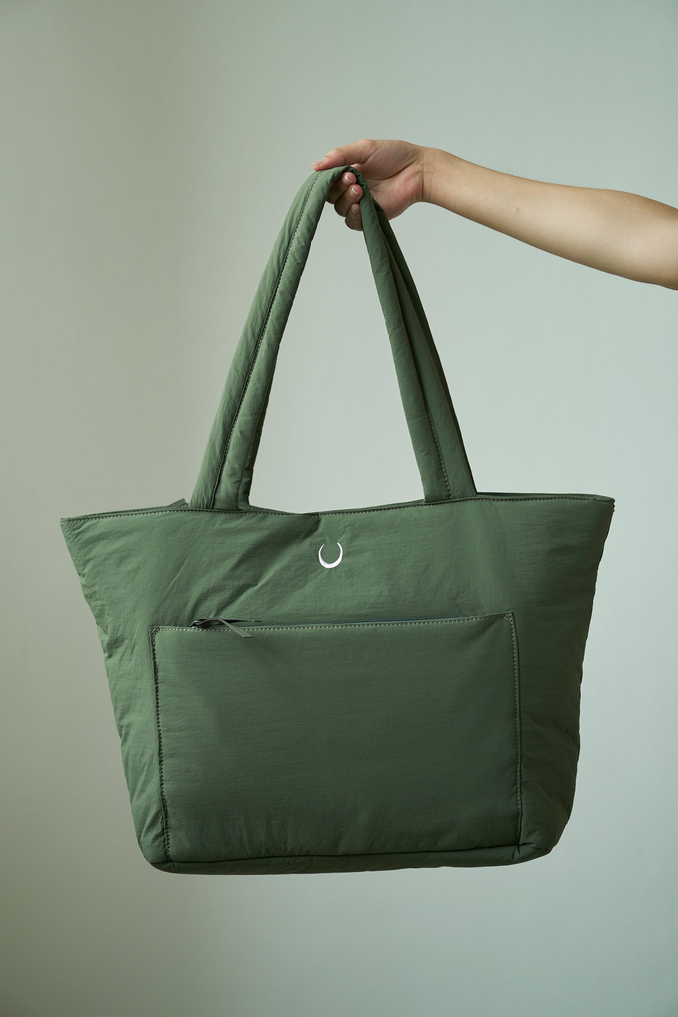 ■JILLSTUART■ Luna Tote Bag 2color JLBA4E660N2 JLBA4E661B2 Designer fashion, Seoul-fully created | W Concept
